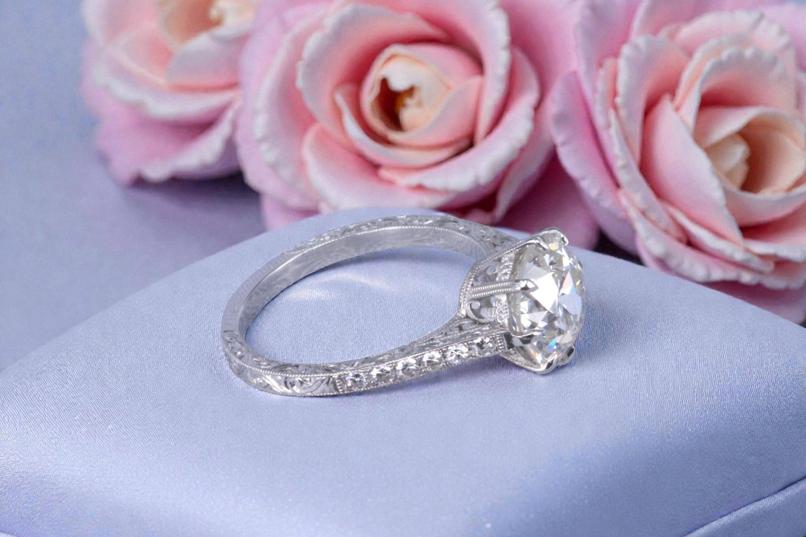 Antique style diamond ring for Escondido brides
