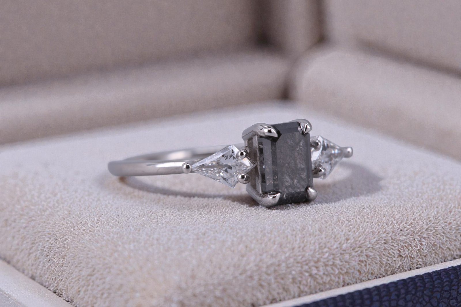 Non-traditional diamond ring for Escondido brides