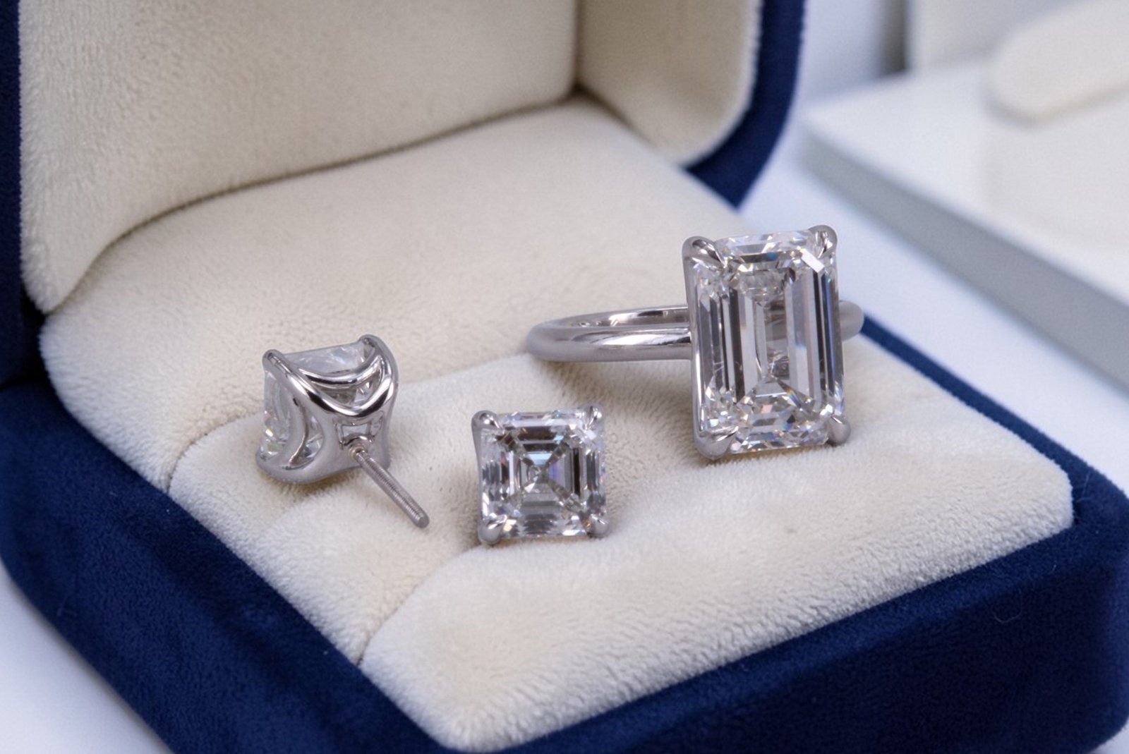 Engagement ring and diamond earrings for Escondido brides